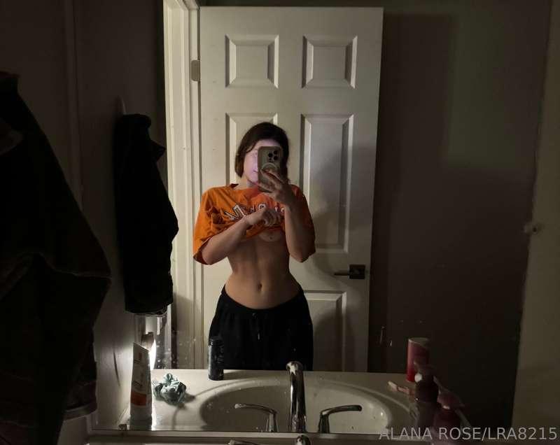 alanarose8 image #0
