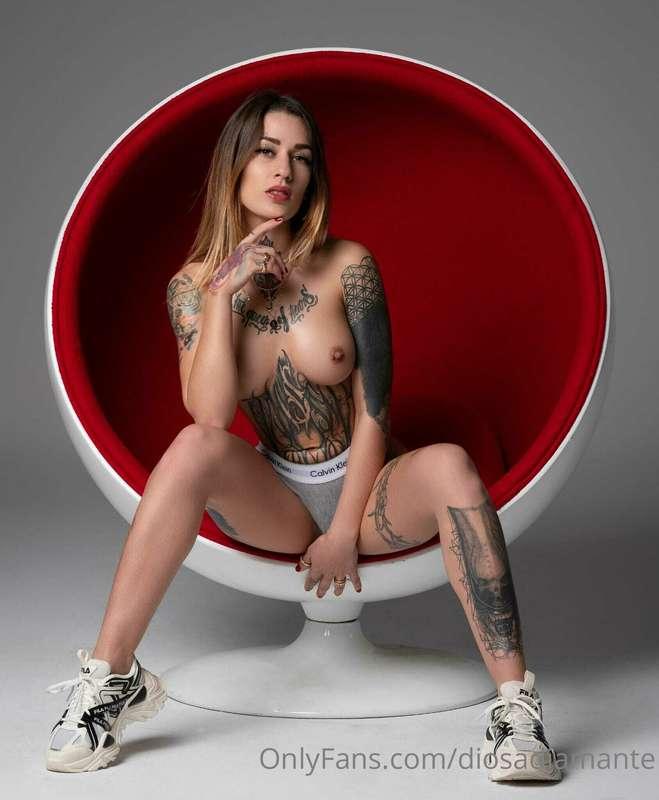 https://onlyfans.com/alexa.nasha
@alexa.nasha my porn star s..