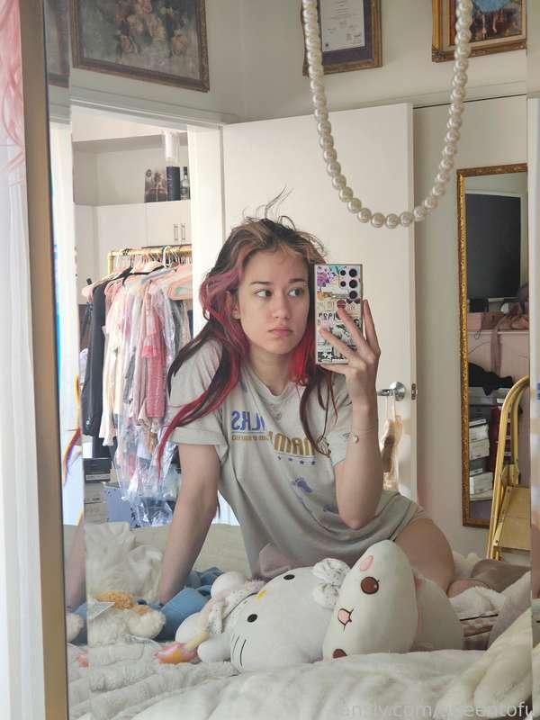 messy hair