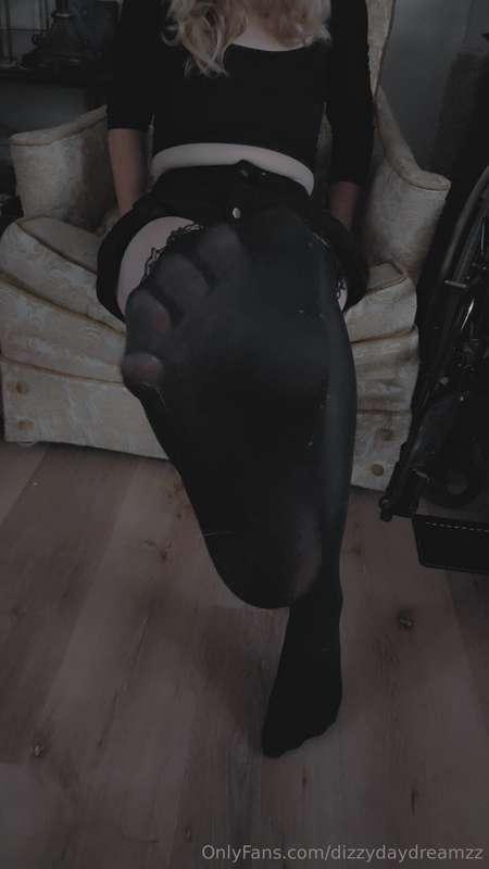 Are you a good boy? You better be touching yourself to me. G..