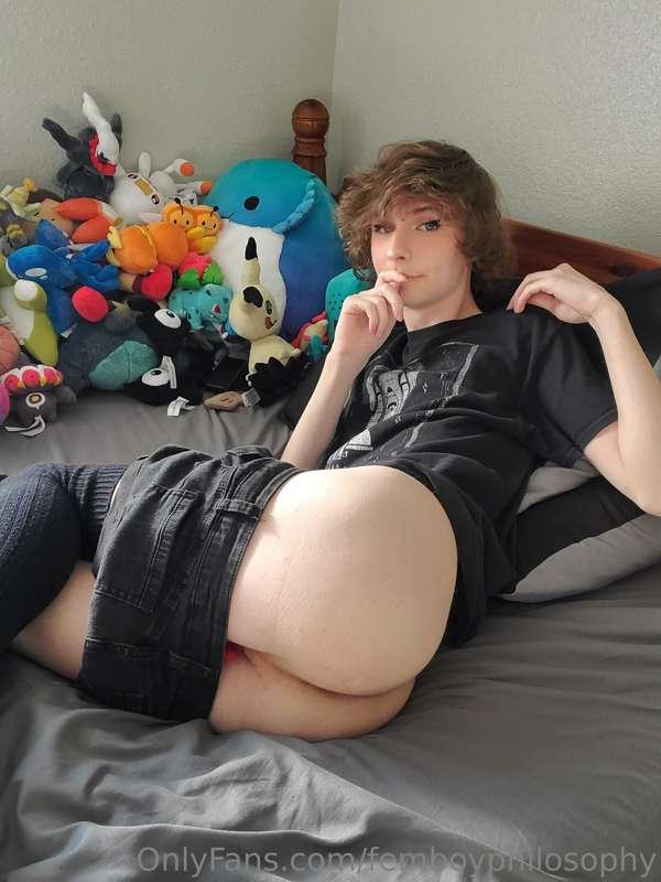 femboyphilosophy image #0