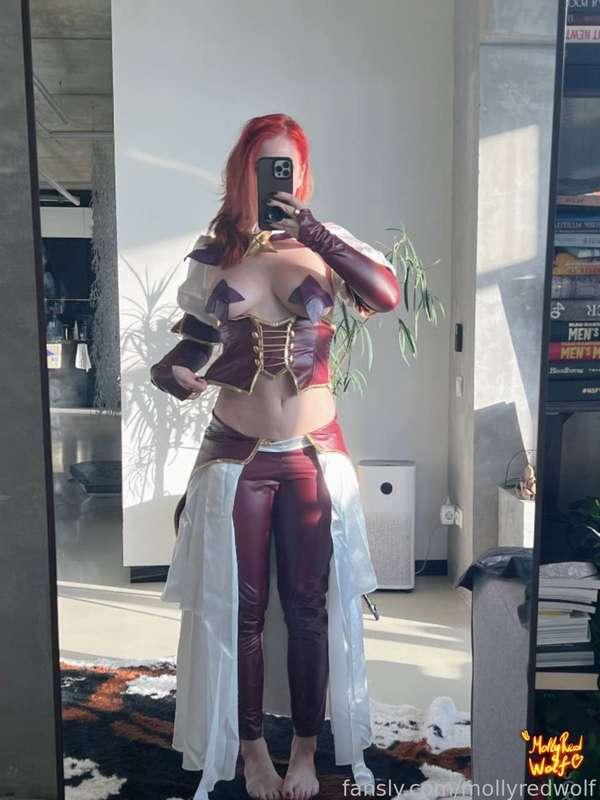 mollyredwolf image #2