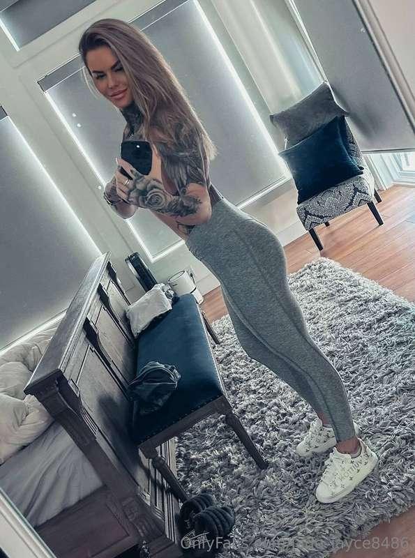 You know you want to see me get pounded 😳🥵