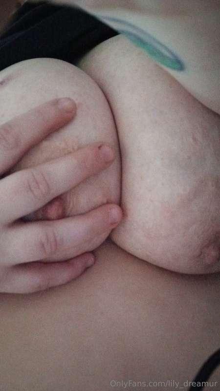 Just a quick clip from my snapchat session a few days ago 😘😘..