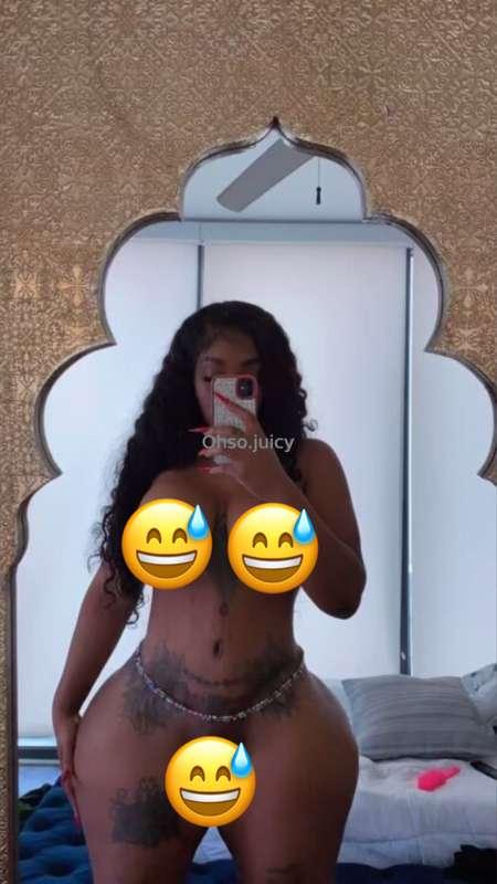 if you wanna see:- perfect tits 🍒- a perfect pussy 😻- me ful..