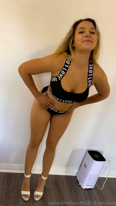 samanthaflairofficial image #0