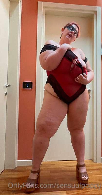 sensualpoppy image #1