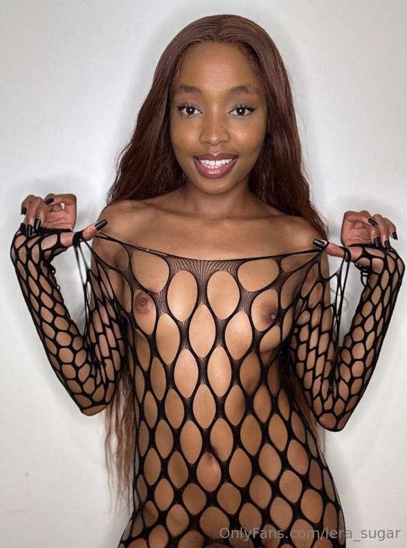 Chocolate Queen @afro_ebony 🍫 is in dire need of someone 👀 w..
