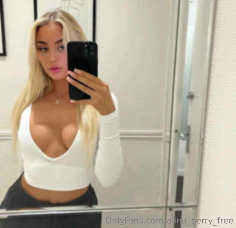 she just made her OnlyFans, she will make you cum like no on..