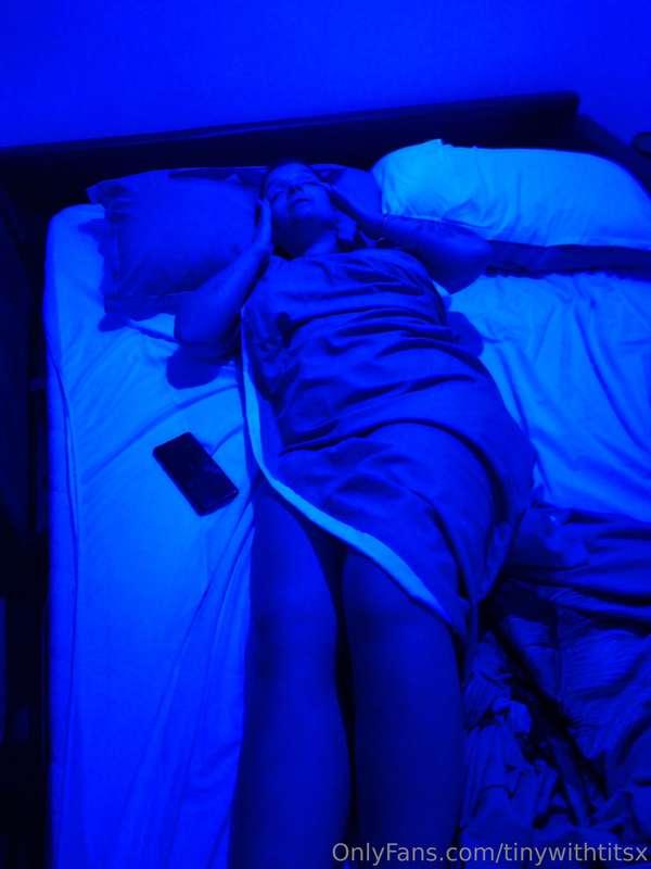 Mood lighting over our apartment bed 💙🩵 blue made me sleep s..