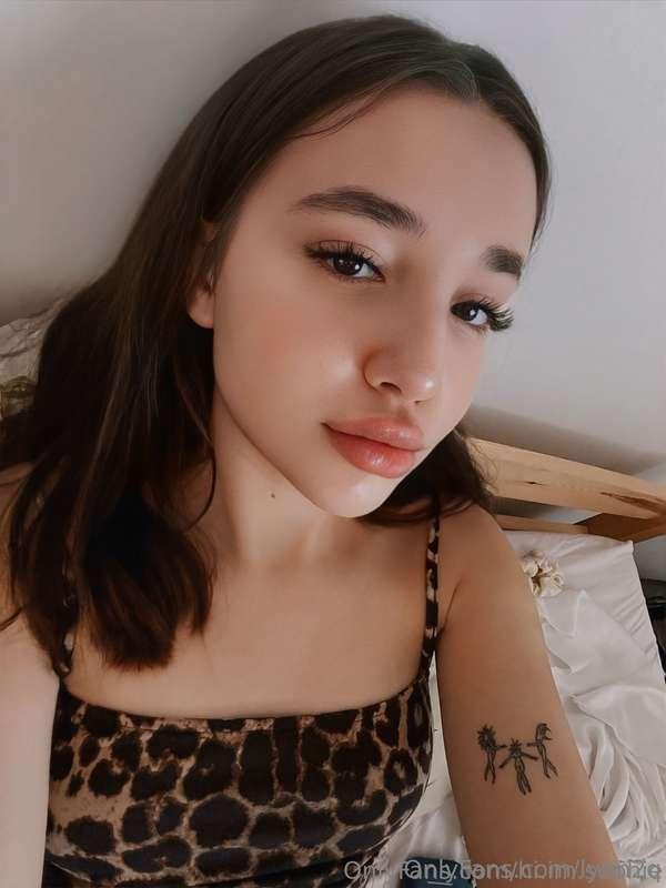 ```FREE 30 days, hurry up 🚨I’m 20 y.o cutie @hi.im.sophie so..