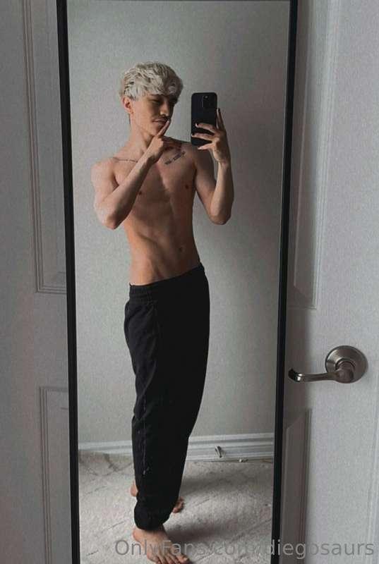 So horny today 😭