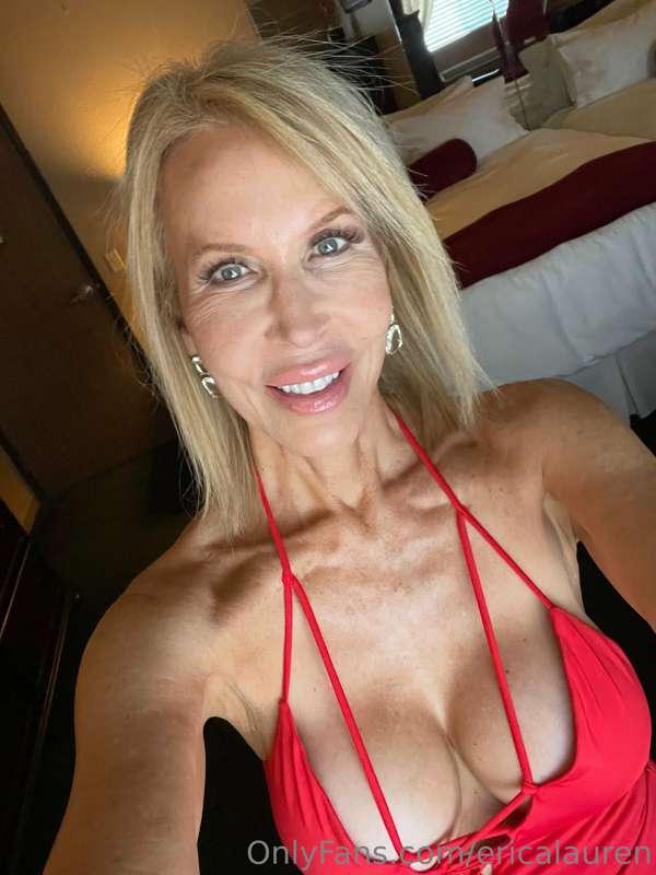 You like my lingerie? 👅😘