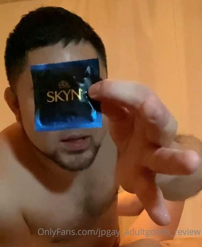 I reviewed the condoms!

https://onlyfans.com/jpgay_terayu2