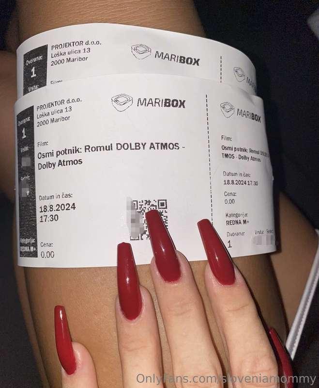 I fucked in the back row of the cinema, I came multiole time..