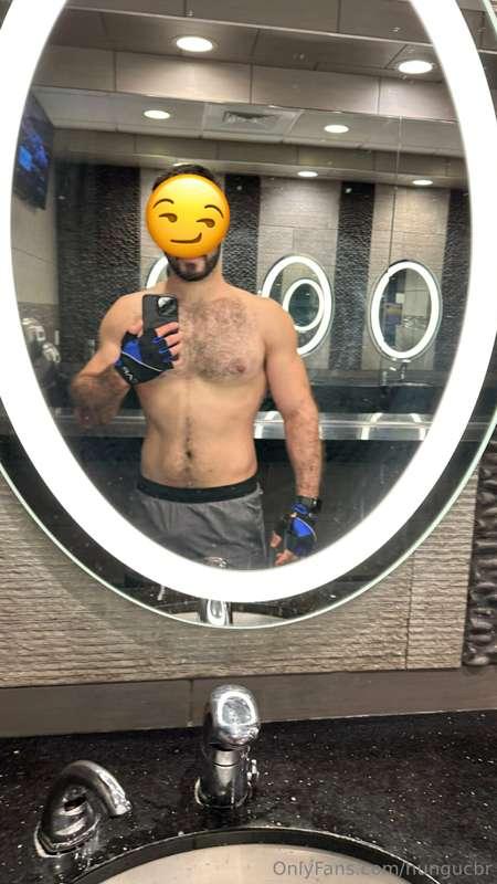 Should I do a live Thursday NOV 9th at 7PM PST?