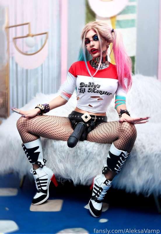 Well, my boys.😘 It seems this bad girl is completely tired today, but as soon as she sat down, she noticed your look, full of lust.🔥🥵💦
Mmm, will you just sit there or should I come to you myself?😈💕




#fyp #strapon #petite #body #naughty #tattoo #gamer #sexy #mistress #femdom #HarleyQuinn