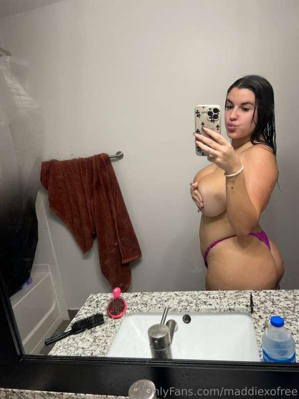 is my ass looking fatter now? 🙈🍑