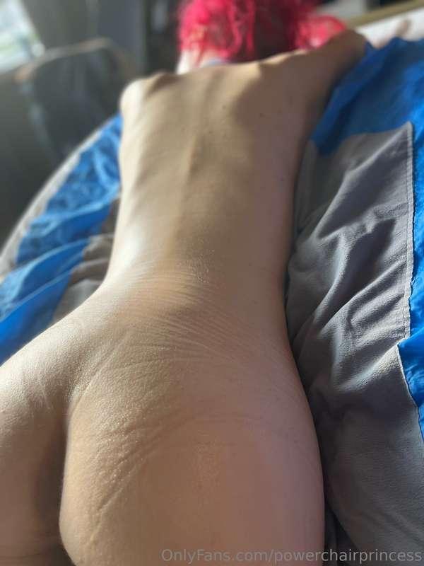 🥰 laying on my stomach
