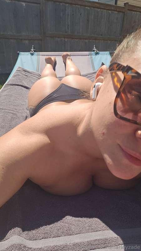 Want to see these censor bar tan lines?  🔓🔑 unlock the next ..