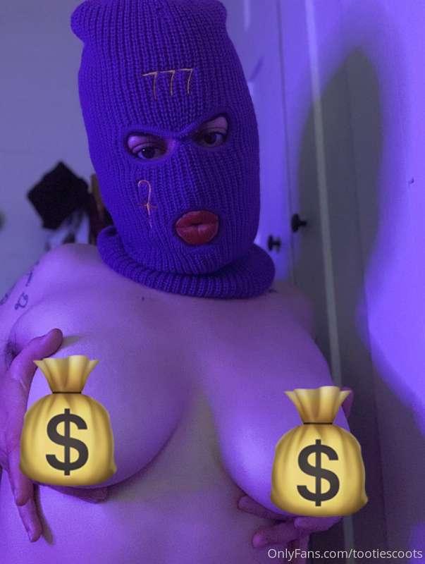 Happy May Day, workers of the world! Hope you steal somethin..