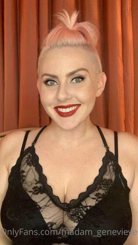 Check your messages, I sent you two videos 😈