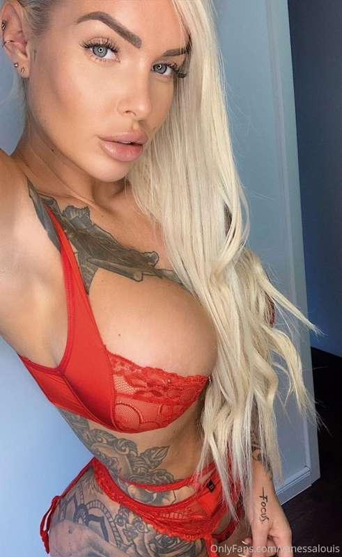 Can I warm u up, guys?😈 It’s so cold 🥶 outside! 
Write to me..