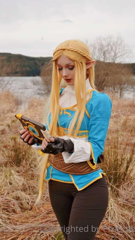 The Princess is lost, can you guide her to safety?