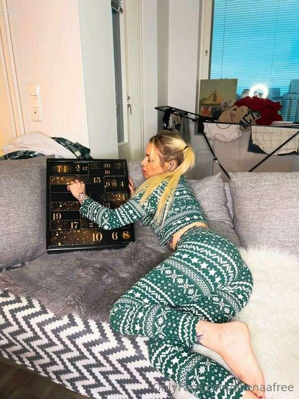 Joulukalenteri tulee joulukuussa mun sivulle @ellenaa 🥰 Joka..