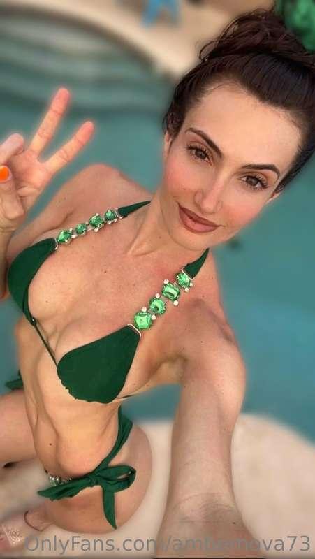 🍀Lucky You!🍀 I’m Irish too!🍀 and Italian 😉 
Tip 💰 for more! ..