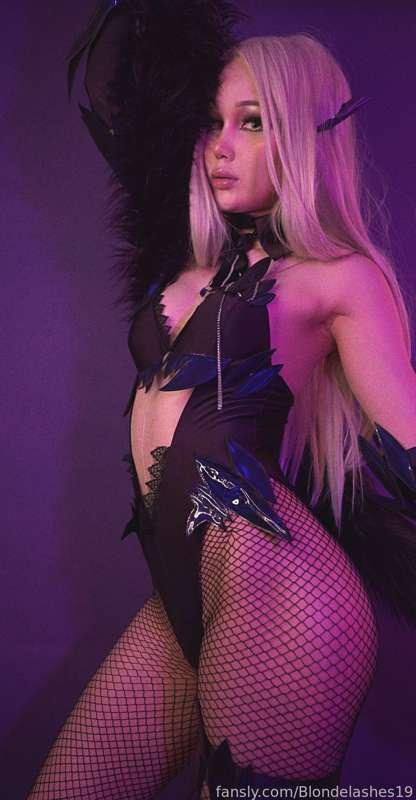 blondelashes19 image #14