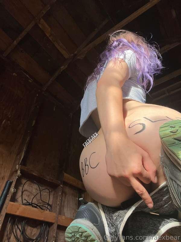 asshole n pussy out in the sun ☀️♠️never sent out pics like ..