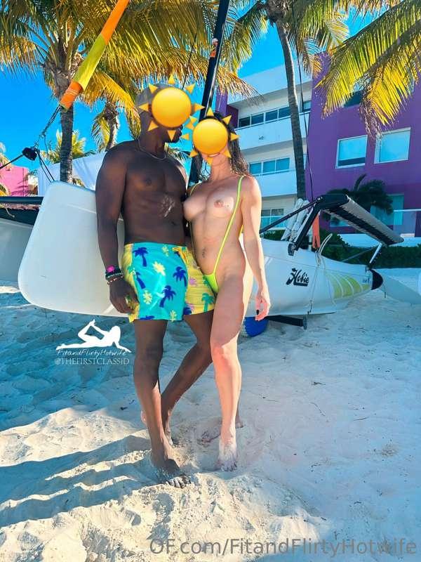 fitandflirtyhotwife image #9