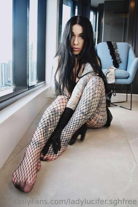 Happy Monday devils 🖤🖤