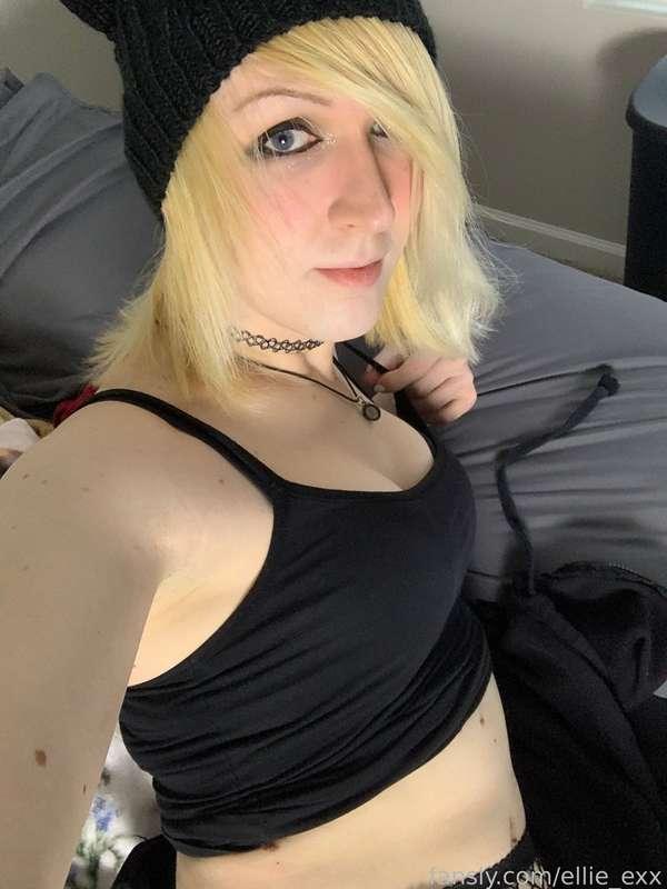 ellie_exx image #3