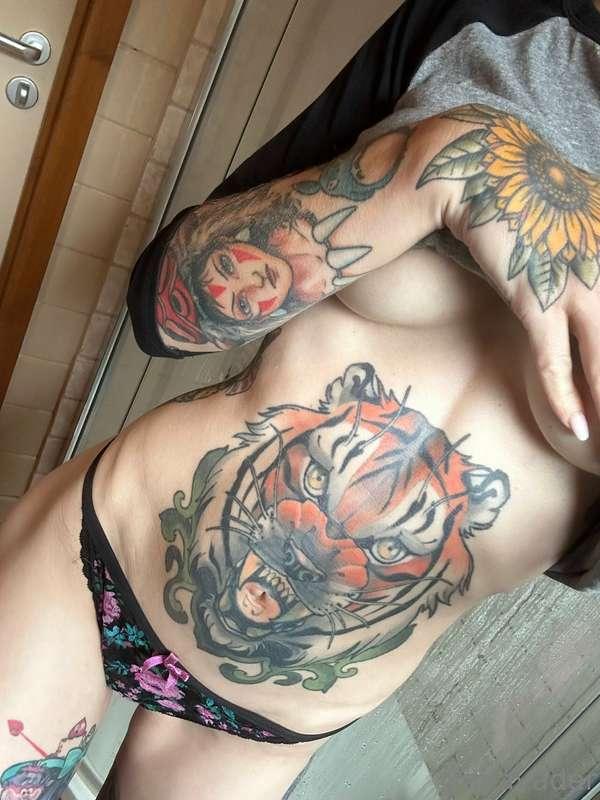 Summer Sale 🤗🔥 40% OFF
@yayavader 🥰
⭐️ Bed Monday
⭐️ Titty T..