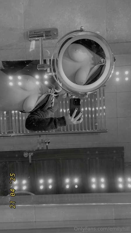 Mirror inception 