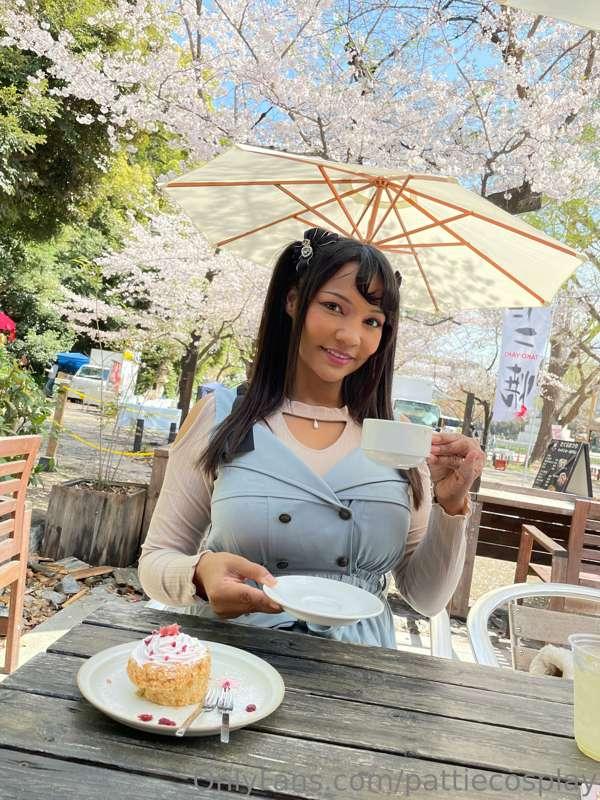 Coffee under the Sakura 💕 making a YouTube video soon about ..