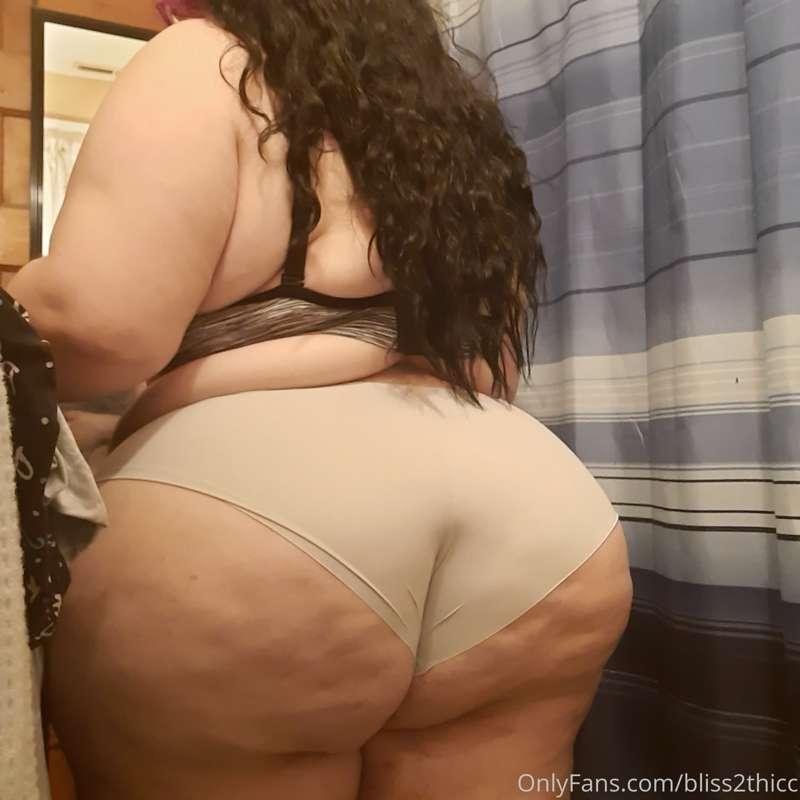 New video of me drying off after a shower on @blissisthicc 
..