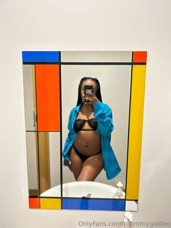 Just finished my shift as a nurse☺️