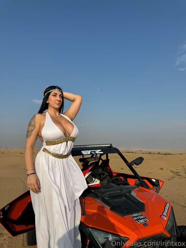 Desert queen with a need for speed and a crown of sunshine 👑