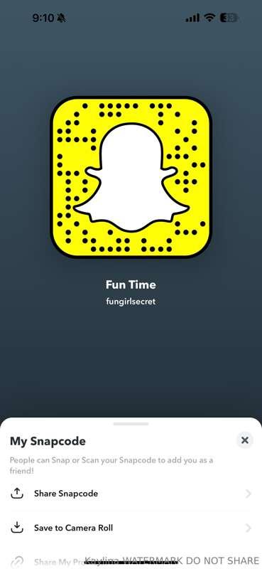 It’s the weekend 😋😋 
Who’s ready for some fun 🙊
Add my Snapc..