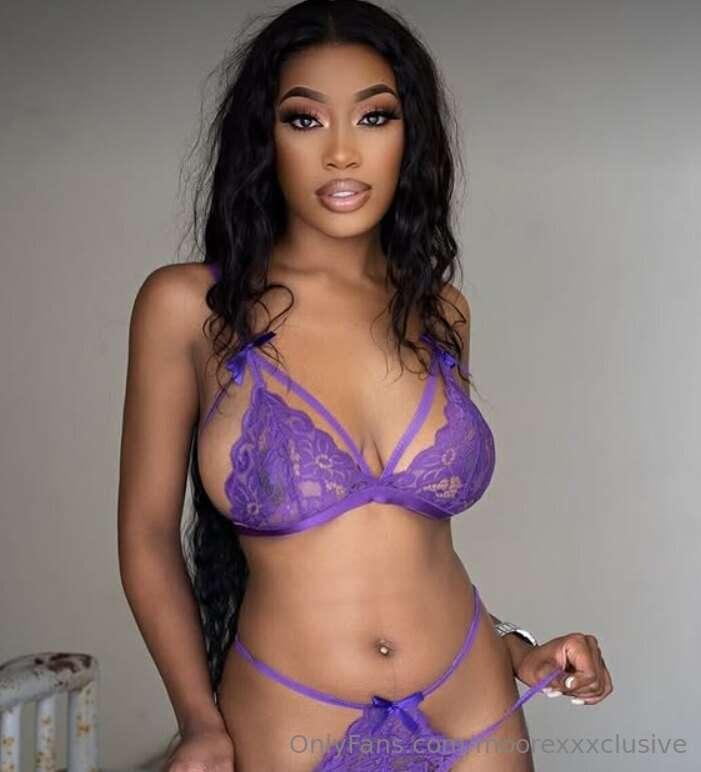 who wants to tell me all about their day while I strip down ..