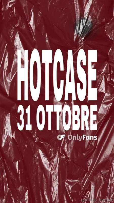 HOTCASE.📂
🔜🔜🔜🔜🔜🔜🔜🔜🔜🔜
SUCCEDERÀ OGGI!📽️
( le riprese del vide..