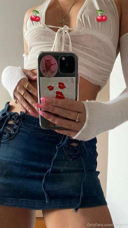 DM me 🍒

 ...if you want to see some cherries