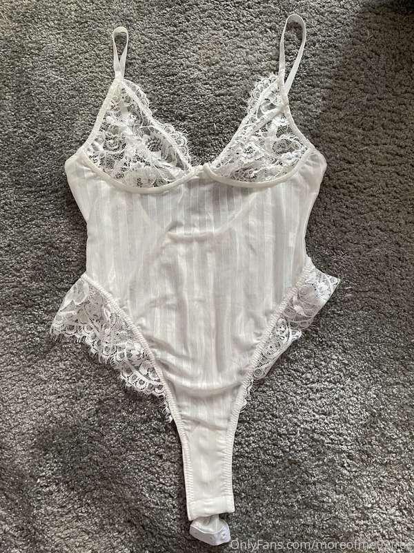 Who would like to see this body suit on 👀