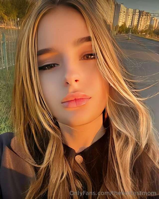 🔥 STOP SCROLLING 🔥@dallor_x
She is waiting for you @dallor_x..