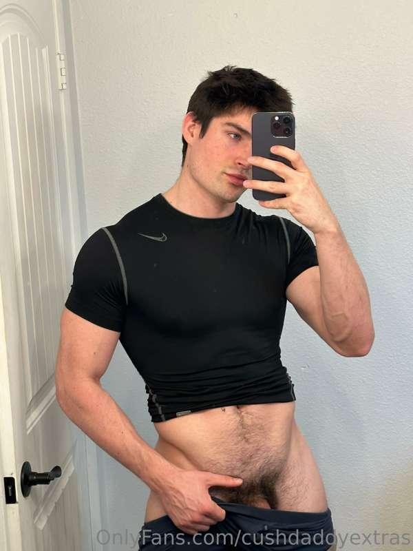 quickie in the bathroom babe?