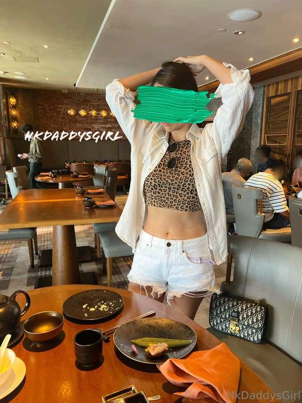🇲🇽朋友來香港,今日帶去玩，俾人話我仲似遊客😆 🙎🏽‍♂️: Give me the most touristy pos..