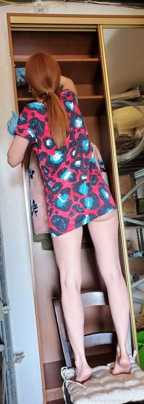 I was cleaning and then he came. Lifted my dress, made few p..